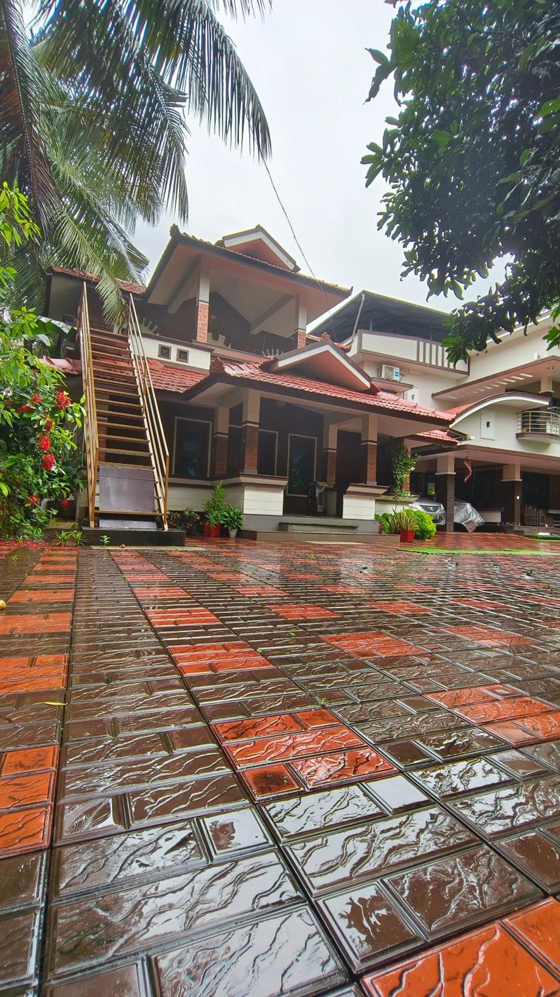 Homestay Nirmalyam *